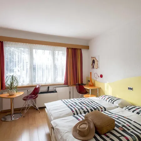Vezia Szálloda 3*